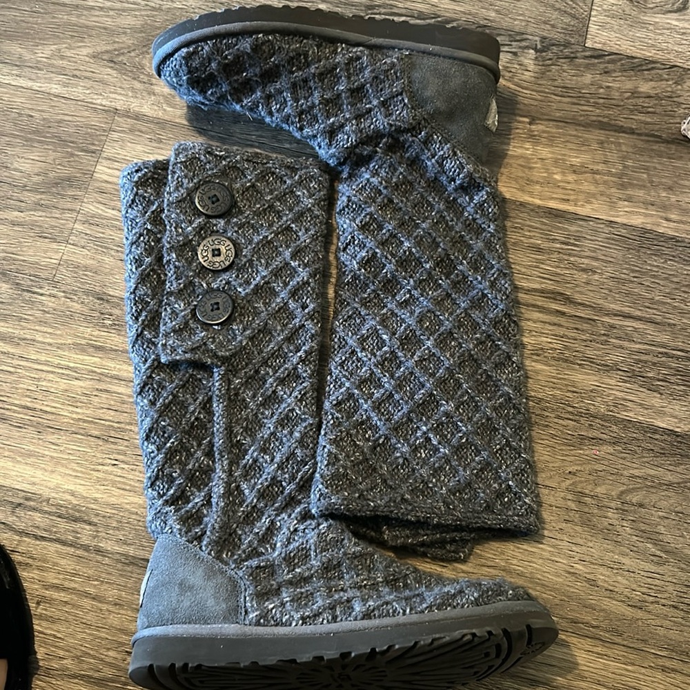 UGG Women's Classic Cardi Cabled Knit Boot